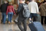 Каторжна праця за безцінь? Українці відповіли, чим їх приваблює Польща