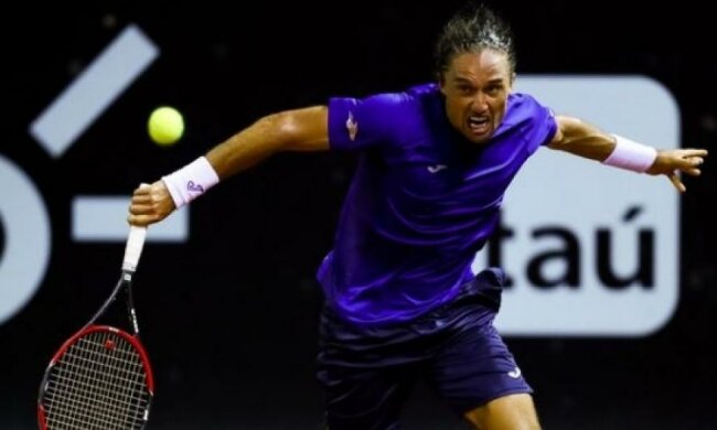 Украинский теннисист вылетел с турнира в Мексике