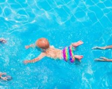Як вберегти дитину під час купання у водоймі