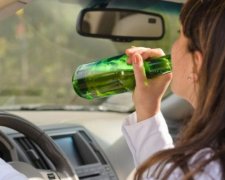 Пьяная на внедорожнике: копы задержали будущую "Мисс Украины"