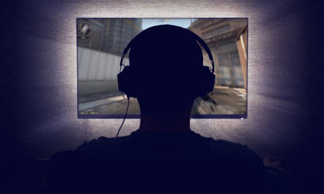 В Steam вперше з'явиться "полуничка" без цензури, але є одне але