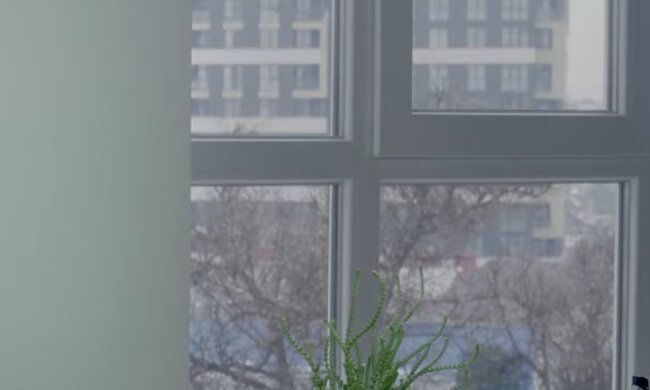 Конденсат на вікні, скріншот з відео