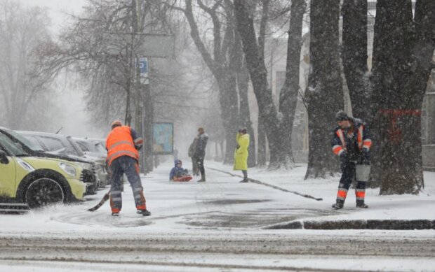 Сніг у Києві, фото: Unian