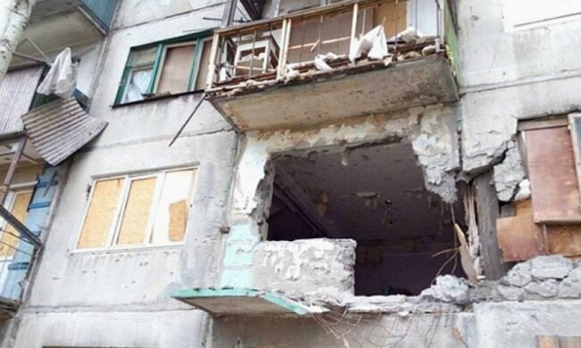 Бажаю фанатам "Оппоблока" жити в такій квартирі: Авдіївка в руках «ДНР» (фото)