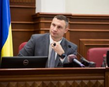 Война Кличко с Нафтогазом погрузит Киев в коммунальный ад