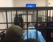 Включив задню: Насіров заперечує наявність британського та угорського паспортів