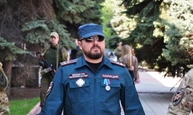 Розкішне життя та елітна школа: в мережі відшукали ще одну доньку Корнета