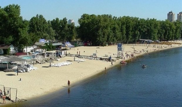 Киевские пляжи закрыли из-за кишечной палочки