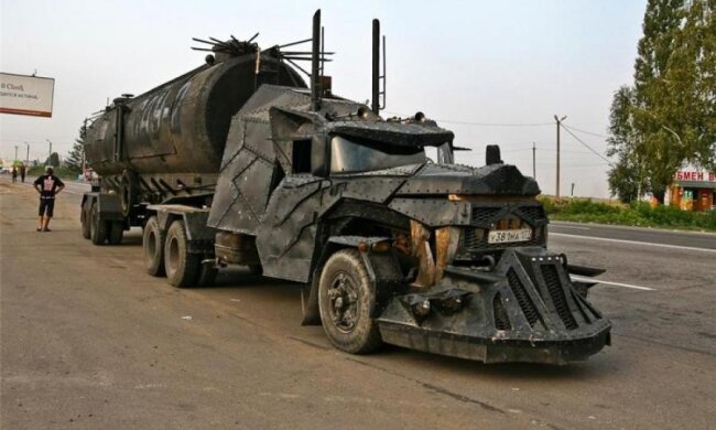 Американці створили вантажівку, що любить ДТП