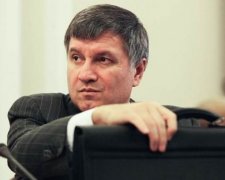 Аваков звільнив 50 тисяч правоохоронців