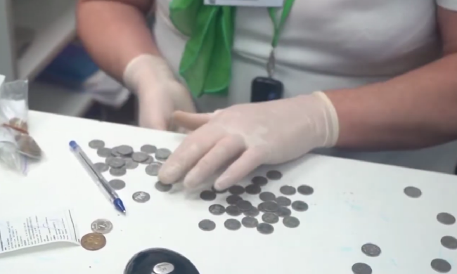 Монети. Фото: скрін youtube