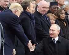 Обычный смартфон доказал тесную связь Трампа и Путина: разведке даже на улицу выходить не пришлось