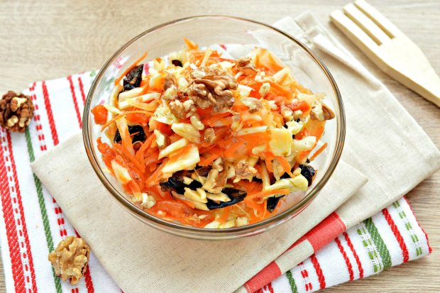 ідеальний рецепт для весняного сезону: вітамінний морквяний салат з горіхами