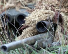 Українські воїни показали, як дурять ворожих снайперів (відео)