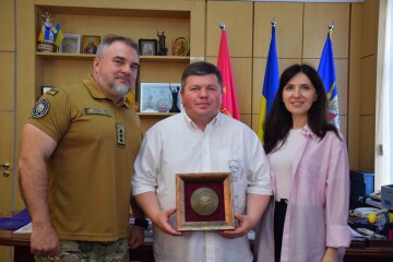 Подільський район першим отримав почесну бронзову відзнаку спецпідрозділу «Омега»