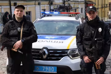 Полиция проверяет VIN-код автомобиля