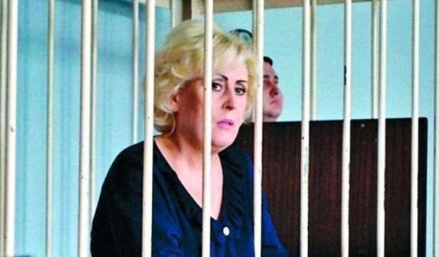 Штепа в суде требовала Порошенко и пела народные песни