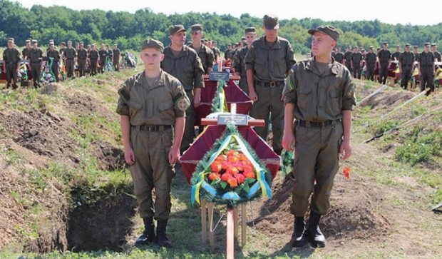 В Запорожье похоронили 57 неопознанных бойцов АТО (фото)