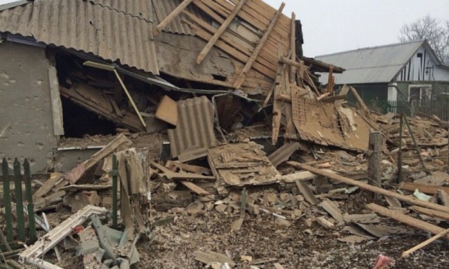 Терористи обстріляли будинки - перемир’я триває (фоторепортаж)