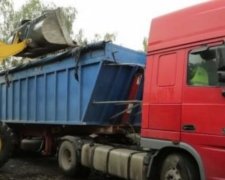 Львів'яни не пускають своє сміття у Київ