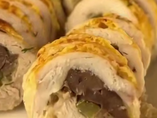 Курячі рулетики, кадр з відео