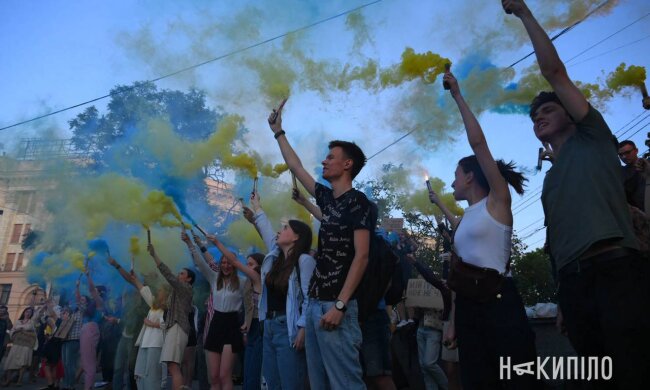 Митинг в Харькове на площади Свободы