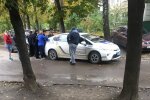 Бегал с ребенком: в Харькове неадекват схватился за нож на глазах у малыша, видео в шаге от трагедии