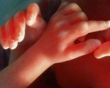 Українські діти зможуть мати трьох батьків
