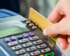 Експерти радять відмовитись від звичайних банківських карт