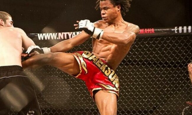 Американський боєць грався з пістолетом і застрелився