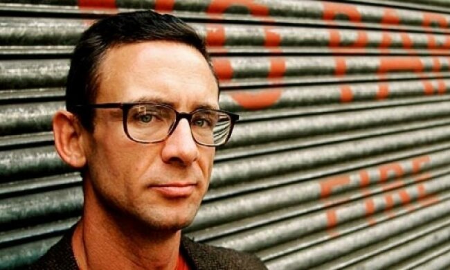 Автор "Бійцівського клубу" видасть "розмальовку для дорослих"