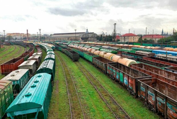 Промышленники Украины требуют от Кабмина не создавать искусственный дефицит вагонов