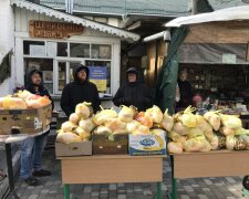 В епархиях УПЦ помогают беженцам