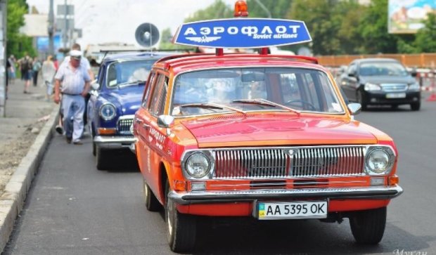 В Киевском ретро-параде приняла участие уникальная "Шкода"