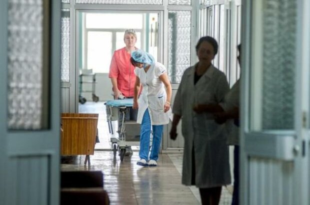 В Киеве пациент-псих превратил лицо врача в кровавое месиво: "Стены не понравились"
