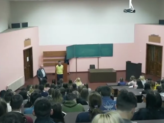 Студенти. Фото: скрін youtube