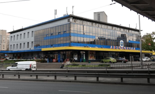 24 киевские автовокзала собираются распродать за бесценок