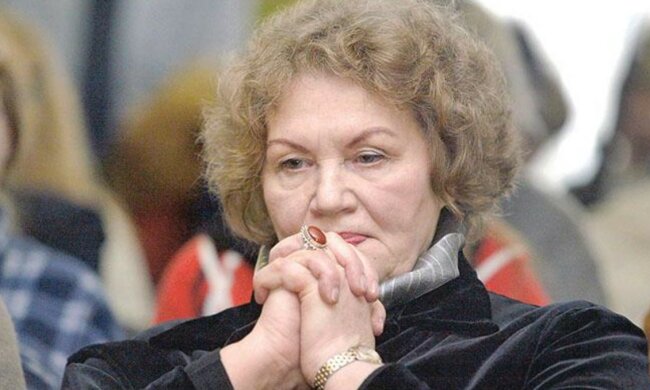 Ліна Костенко, фото: Facebook