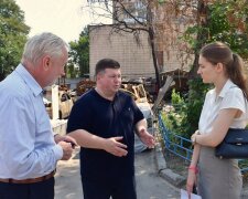 Посол ОБСЕ во второй раз посетил место российского удара по жилому дому на Подоле