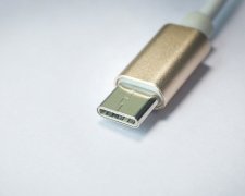 Світ переходить на новий USB 4.0: гряде нова ера флешок