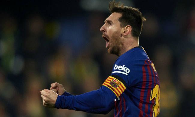 Месси забил шедевральный гол и сравнялся с Роналду: видео