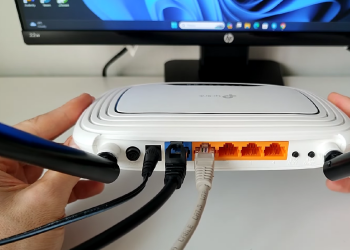 Роутер. Фото: скрін youtube