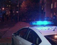 У Києві чоловіка жорстоко вбили біля власного будинку (фото)