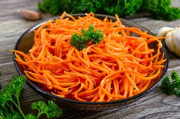 Хрумтітиме вся родина: рецепт моркви по-корейськи, якої ви її ще не куштували