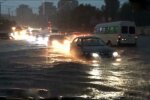 Запорожці тицьнули носом мера Буряка в забиті ливневки: "Хто відповість за потоп?"