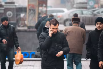 З Києва зник "Їжачок у тумані", легендарну скульптуру "поселили" в кіоск: прощавай, друже