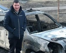 Після незручних питань Порошенку активісту спалили машину, - ЗМІ
