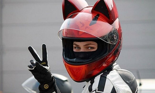 Мотошоломи для любителів котів (фото, відео)