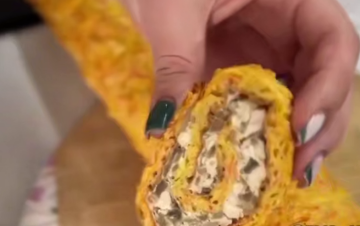 Сырно-морковный рулет, кадр из видео