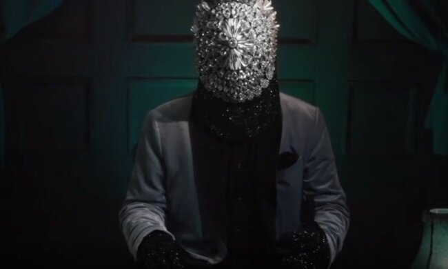 Містер Маска, скріншот з відео